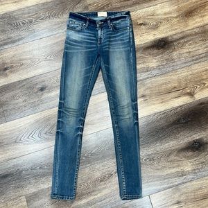 BKE Buckle Denim “Stella” Skinny Jeans Distressed Light Wash